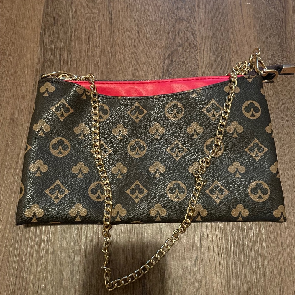 Brand new purse